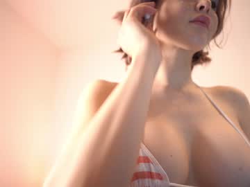 girl
        reei__ cam image #2035241