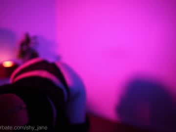 girl
        shy_jane cam image #280027
