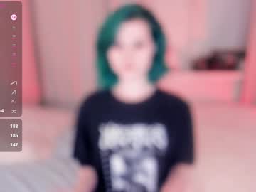girl
        alicentity cam image #4202882