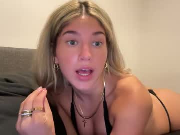 girl
        imrubyy cam image #4653789