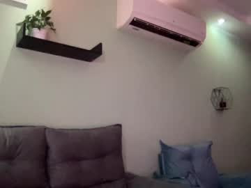girl
        yourbonie cam image #865542
