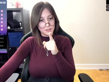 girl
        alexa_dream cam image #468925