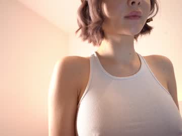 girl
        reei__ cam image #1920547