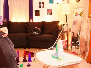 girl
        emmasky69 cam image #4174526