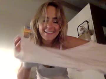 girl
        tinychanellove cam image #302005