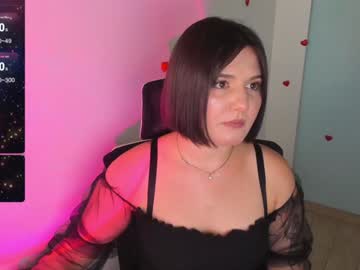 girl
        jennie_berry cam image #3102147