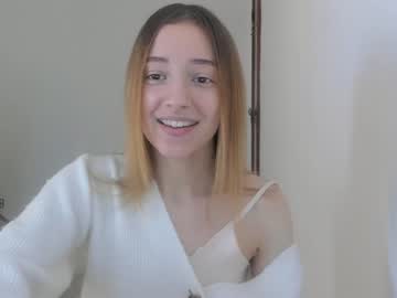 girl
        _annushka_ cam image #385879