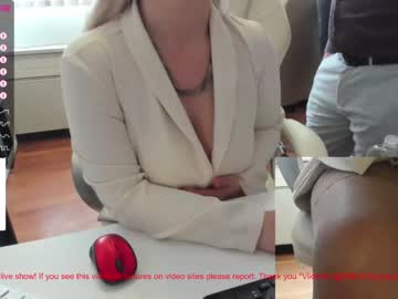 couple
        milf_viktoria cam image #859365