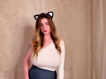 girl
        brenda_rogerss cam image #1579205