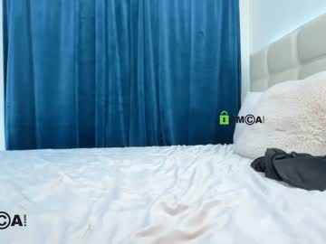 girl
        scarlettandtom cam image #2153720