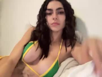 girl
        primabra cam image #3303553