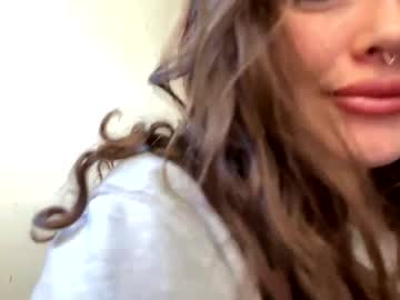 girl
        emersoncane cam image #726929