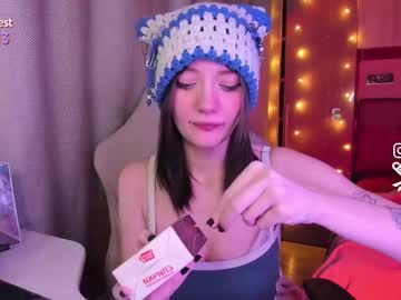girl
        elizabethbritanny cam image #4244908