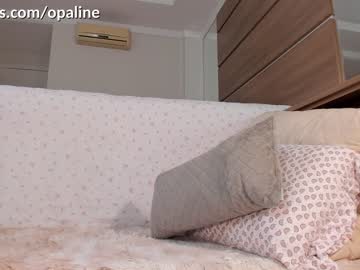 girl
        opaline4u_ cam image #400475
