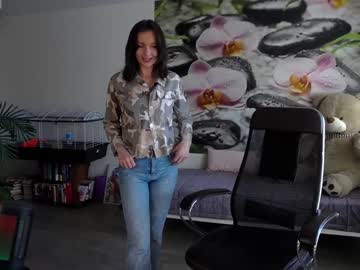 girl
        jennycutey cam image #2973706