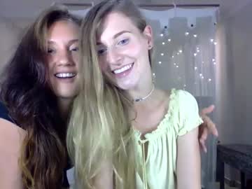 couple
        goddess_marylin cam image #2031291