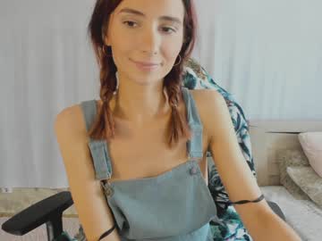 girl
        crystalnut cam image #2805037