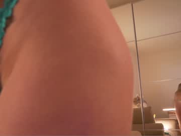 girl
        saltedhoney cam image #1548525