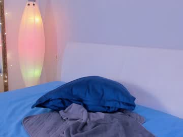 girl
        kittycaitlin cam image #1640714