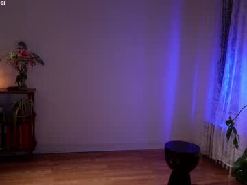 girl
        alisonrouge cam image #2819264