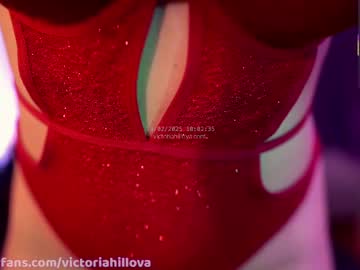 girl
        victoriahillova cam image #4113383