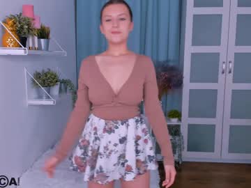 girl
        ashlyn_1 cam image #1967232