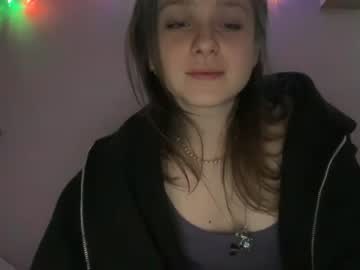 girl
        real_br4t cam image #895675