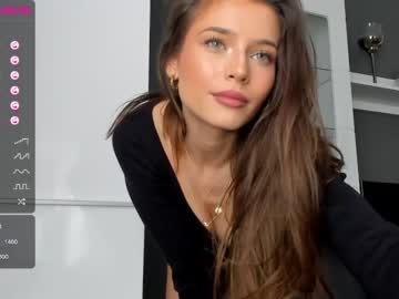 girl
        isia_slay cam image #182740