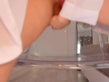 girl
        fazeyj cam image #3936585