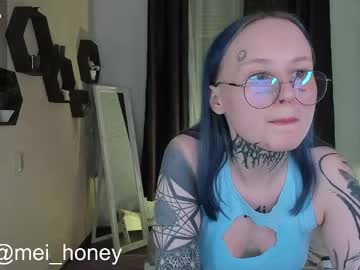 girl
        bennymurrh_ cam image #3726844