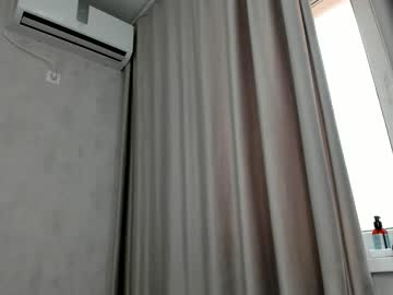 girl
        bboobscarol_ cam image #1394474