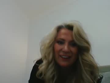 girl
        sophieshaw cam image #3548441