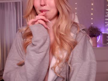 girl
        vonnalein cam image #2829316