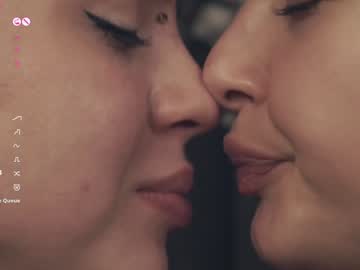 couple
        vivid_girls cam image #3946472