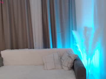 girl
        amarettii cam image #740709