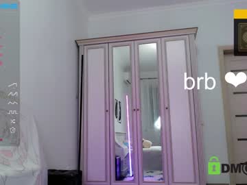 girl
        small_blondee cam image #394176