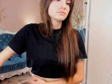 girl
        isobelsimpson cam image #1937548