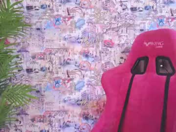 girl
        angelina_new cam image #2393257