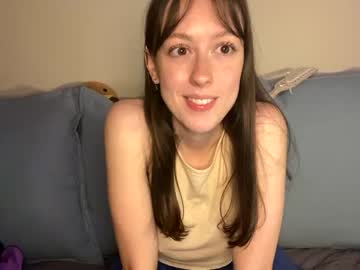 couple
        bigeyesxo cam image #402543