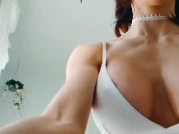 girl
        littlegreekflower cam image #4162841