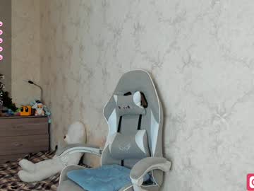 girl
        ohvivian cam image #2956105