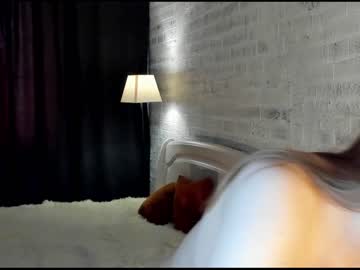 girl
        sophie_crashh cam image #1031593