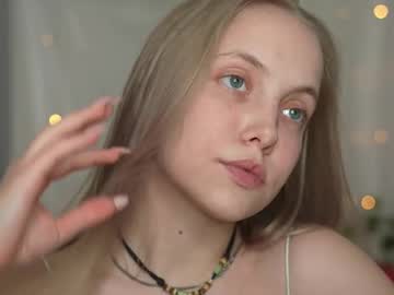 girl
        appr0ved cam image #4153881