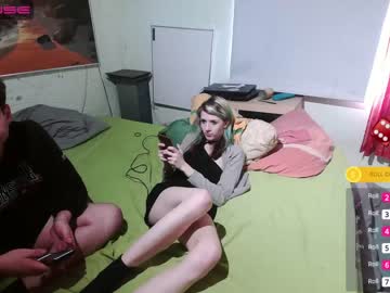 couple Webcam Girls Sex Thressome And Foursome with xevoxschlumpf