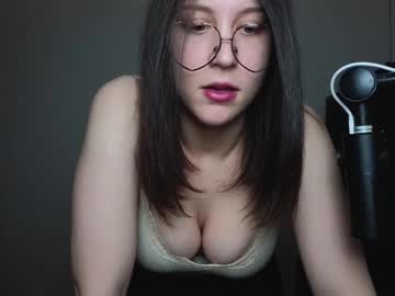 girl
        alexa_dream cam image #3925333