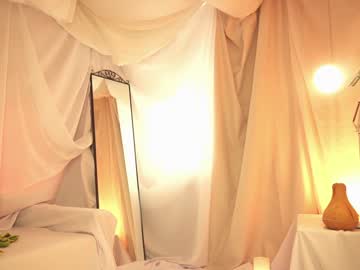 girl
        sunny_maria cam image #2473368