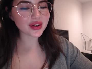 girl
        playnofuckinggames cam image #4336128