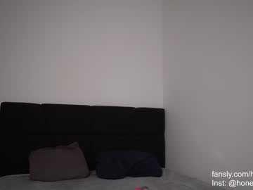 girl
        honeyyykate cam image #2960778