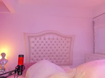 girl
        charlottejackson cam image #3434011