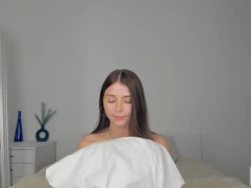 girl
        violetta_finch cam image #2860454